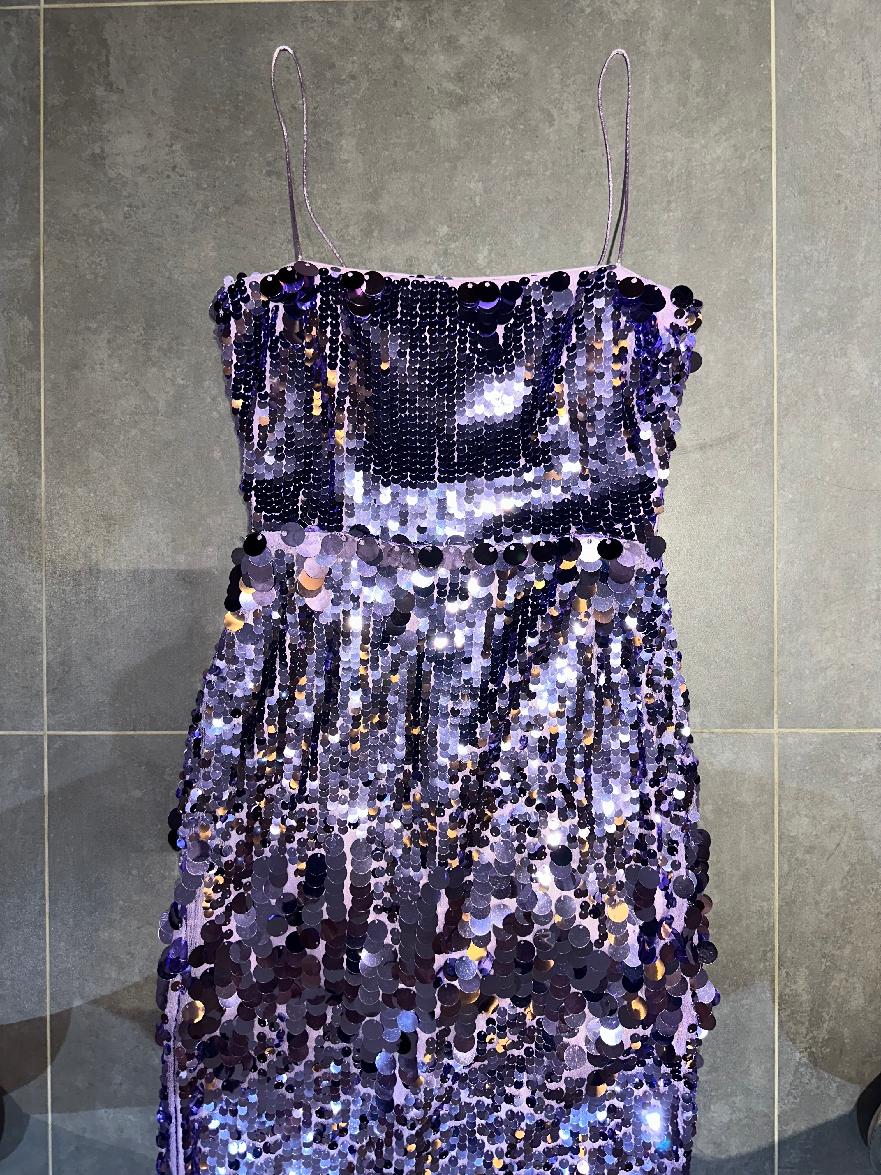 Urban Muse mor uzun payet elbise