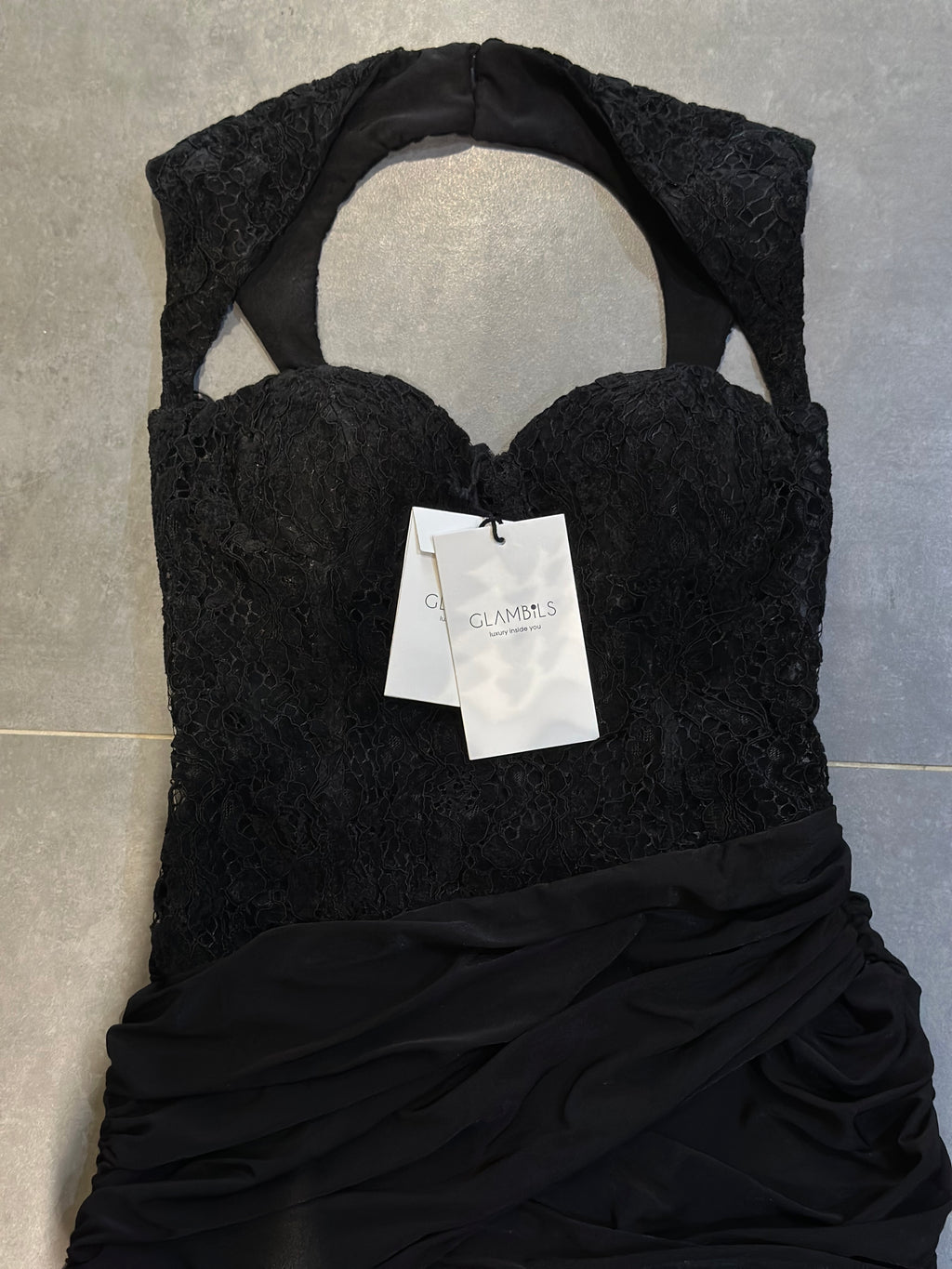 Glambils Obsidian siyah elbise