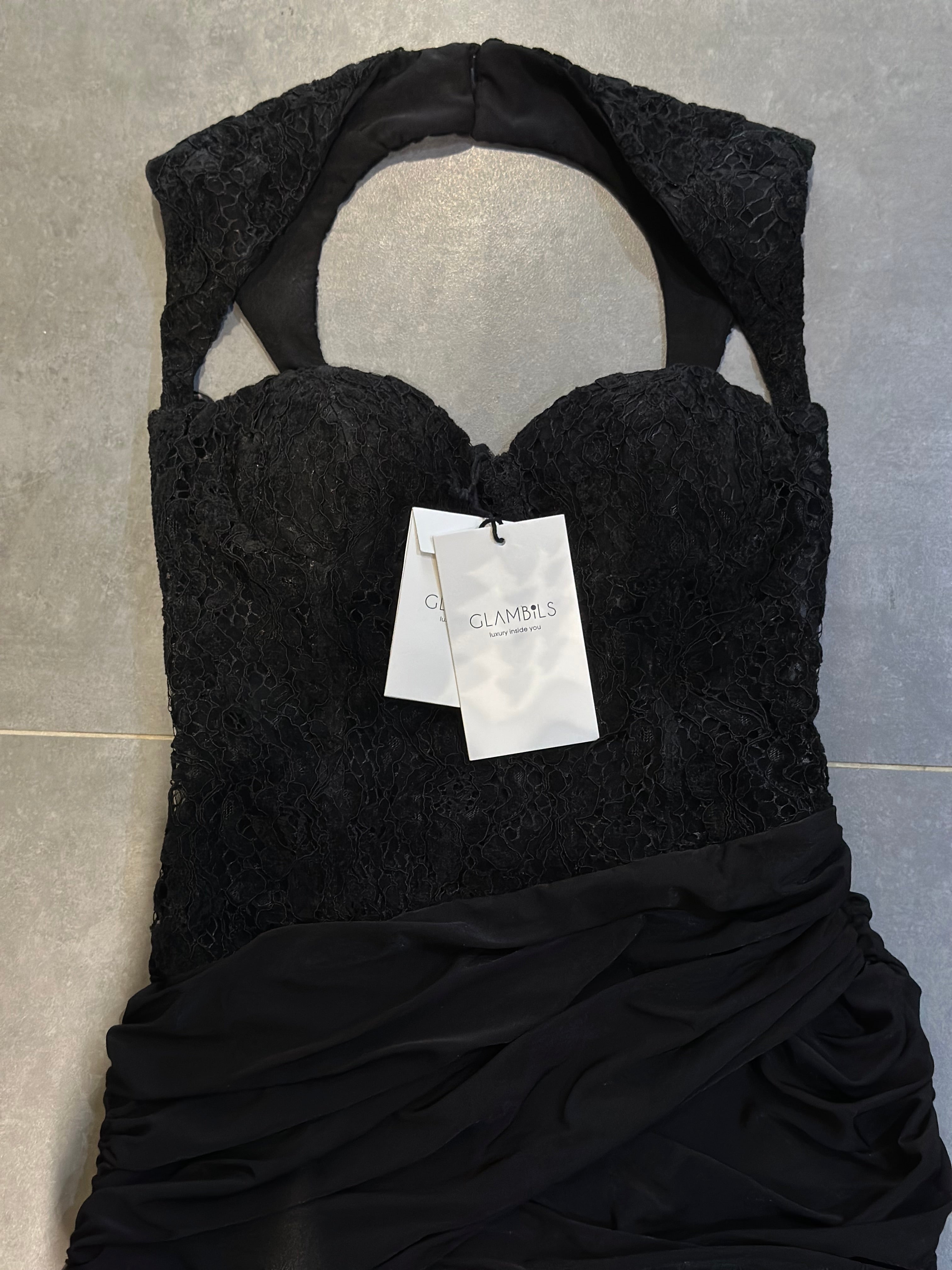 Glambils Obsidian siyah elbise