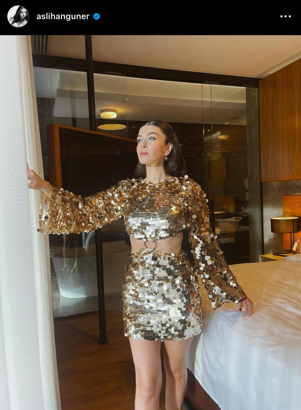 New Arrivals Gold Pullu Elbise